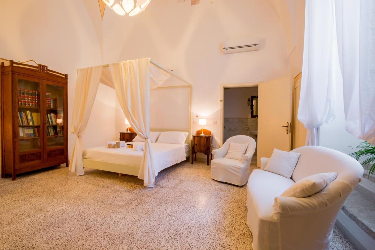 Palazzo Ashian Bed & Breakfast Acquarica del Capo Exterior photo