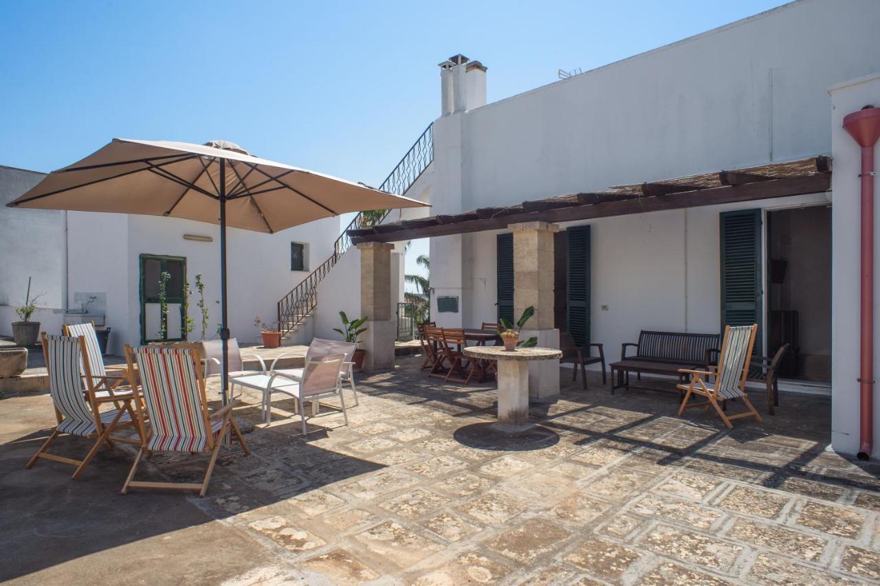 Palazzo Ashian Bed & Breakfast Acquarica del Capo Exterior photo